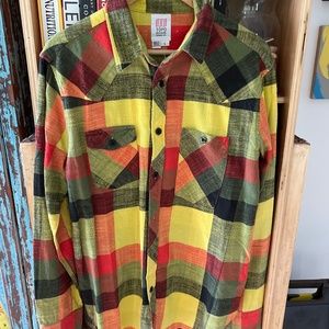 VTG Topo Designs weft cotton plaid mountain button shirt size Large EUC
